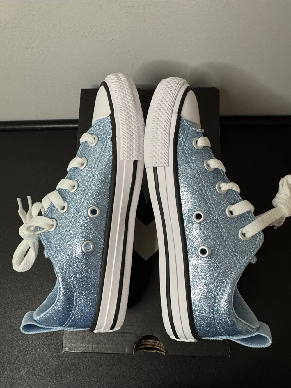 Converse All Star Low Top Glitter Sneaker Blue Youth Size 12 New NIB